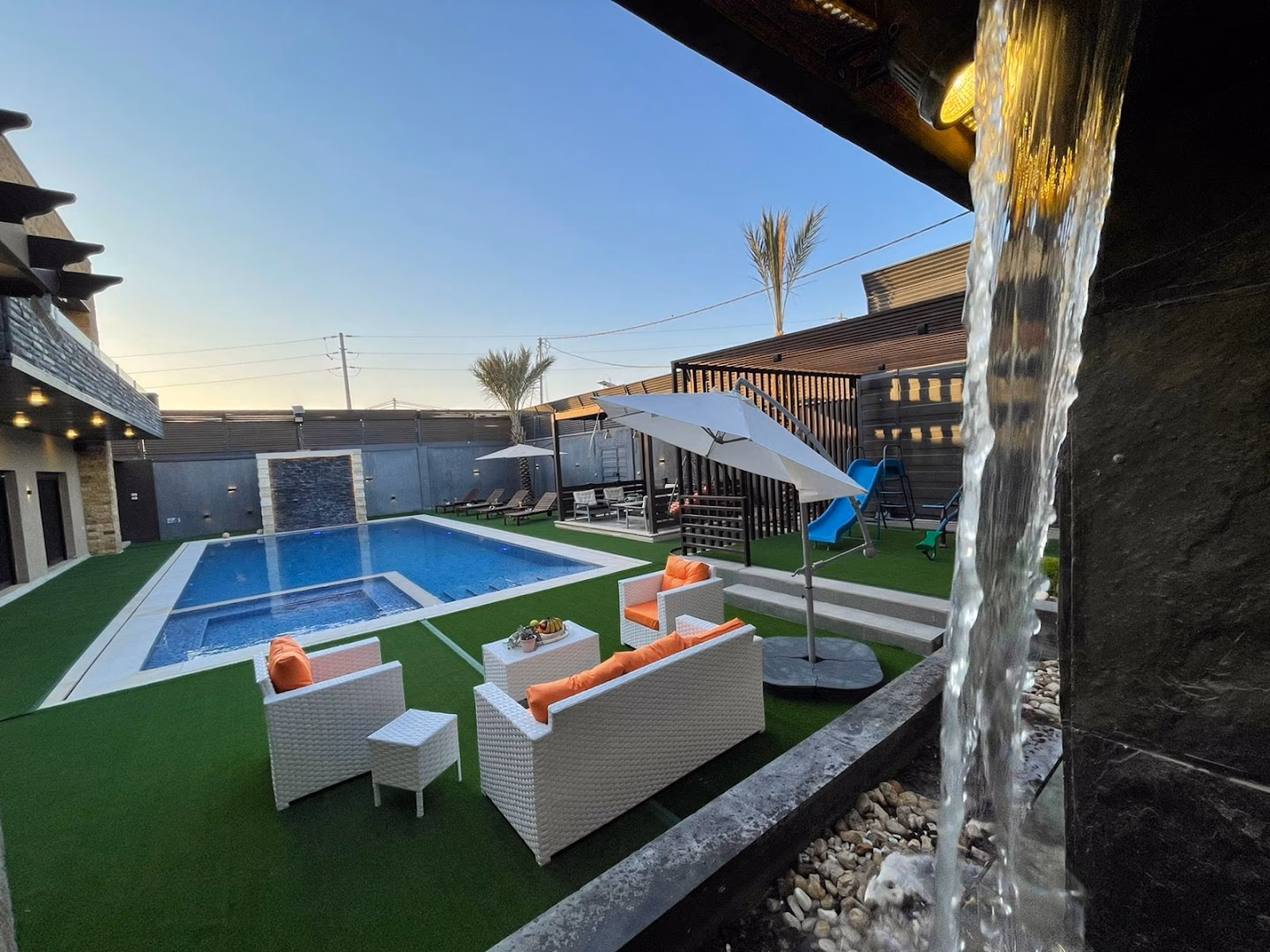 صورة مصغرة 2 من 9