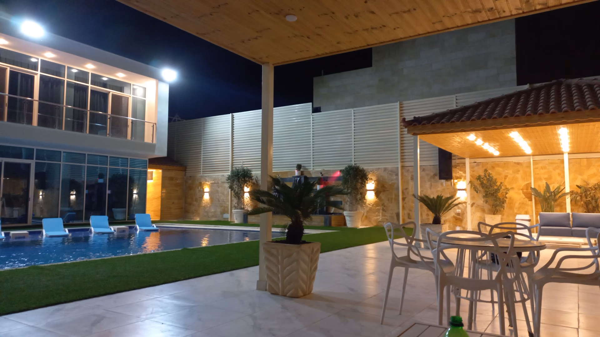 صورة مصغرة 4 من 9