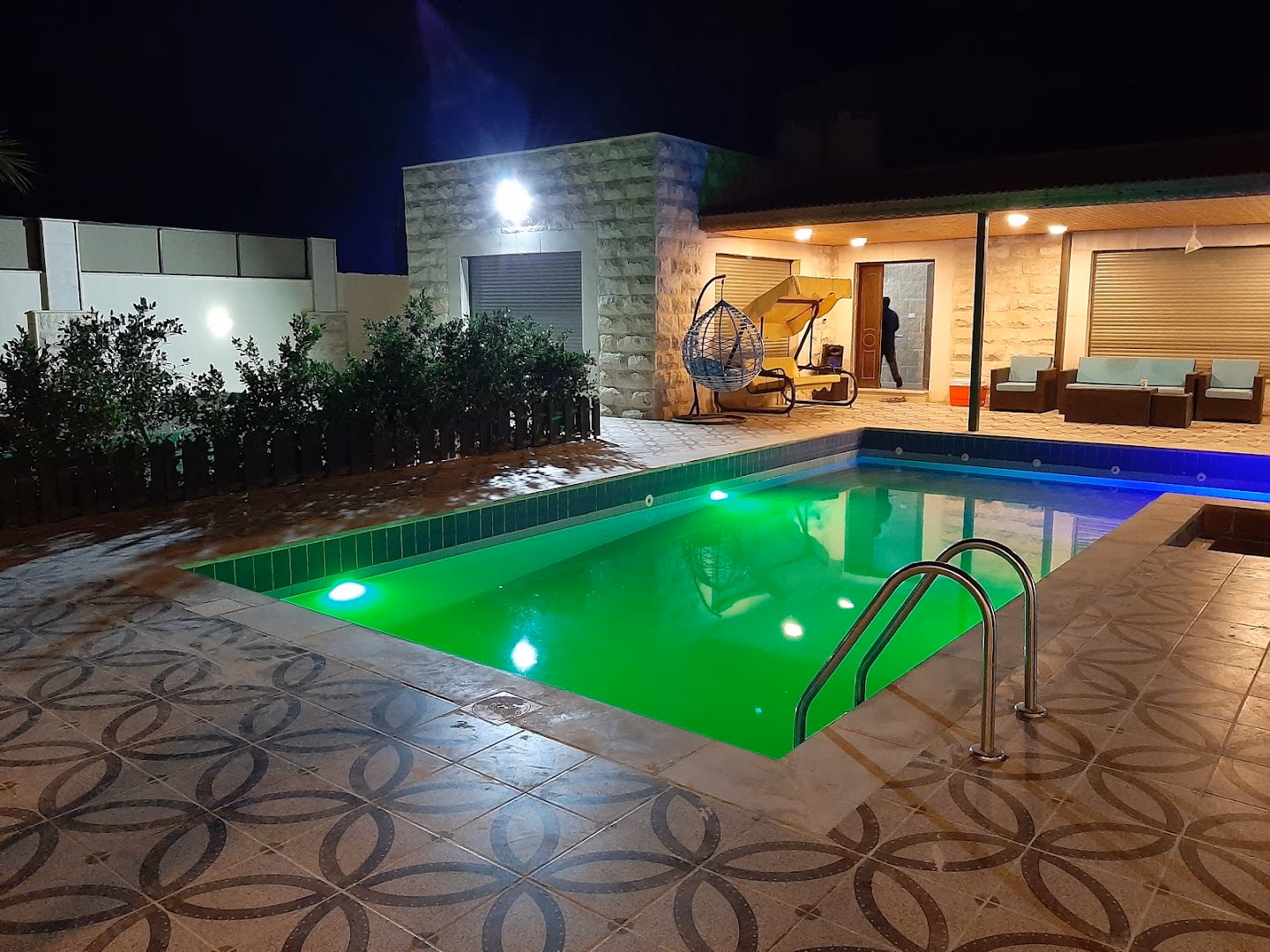 صورة مصغرة 4 من 9