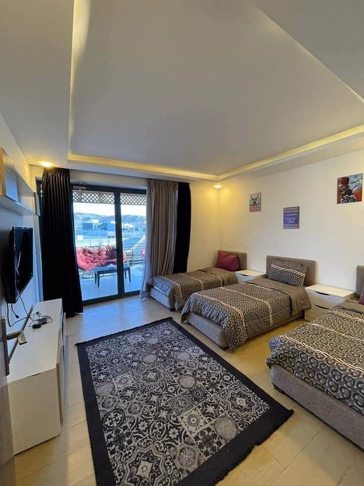 صورة مصغرة 3 من 9