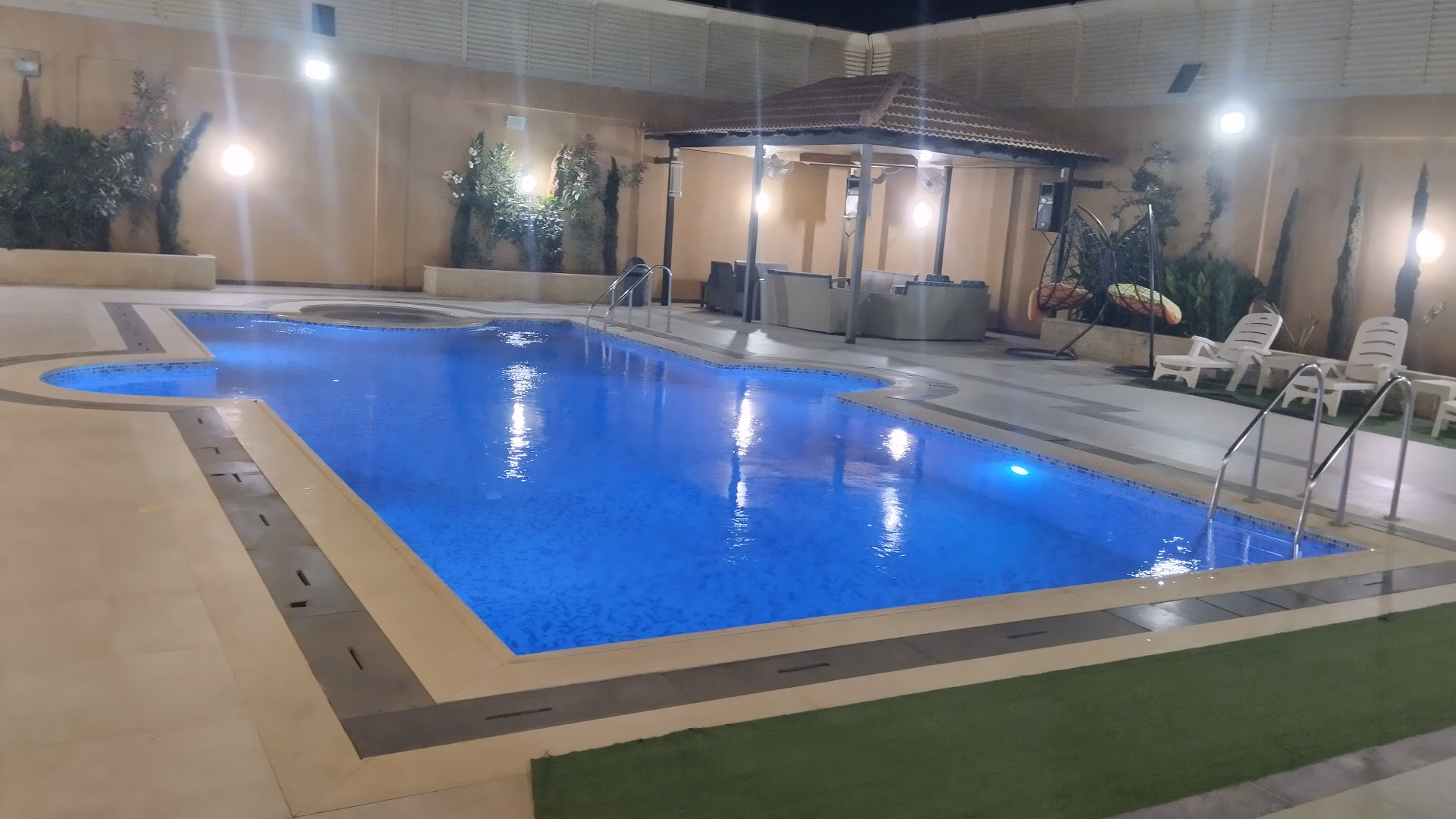 صورة مصغرة 3 من 9