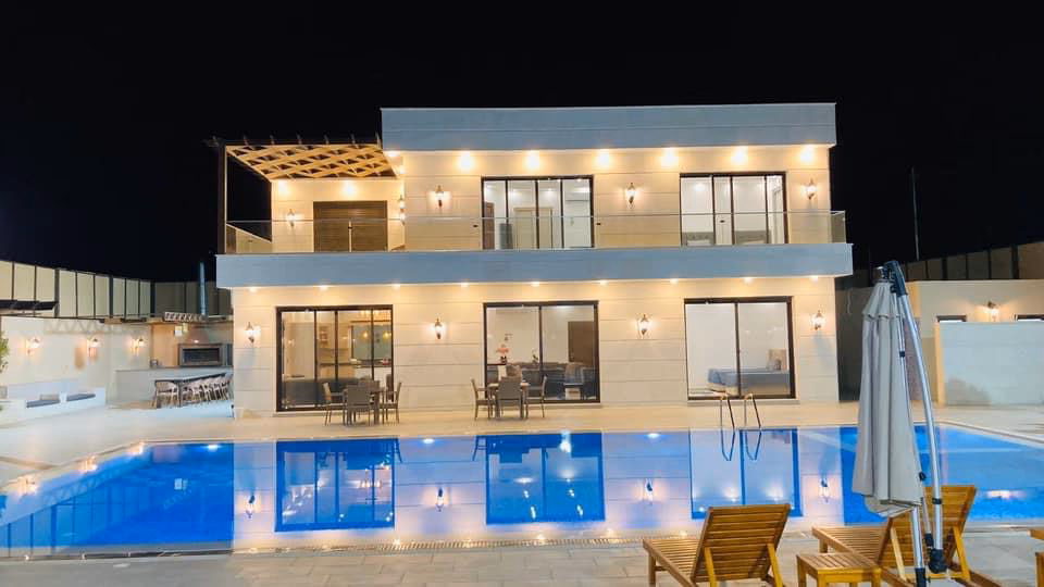 Villa Sky