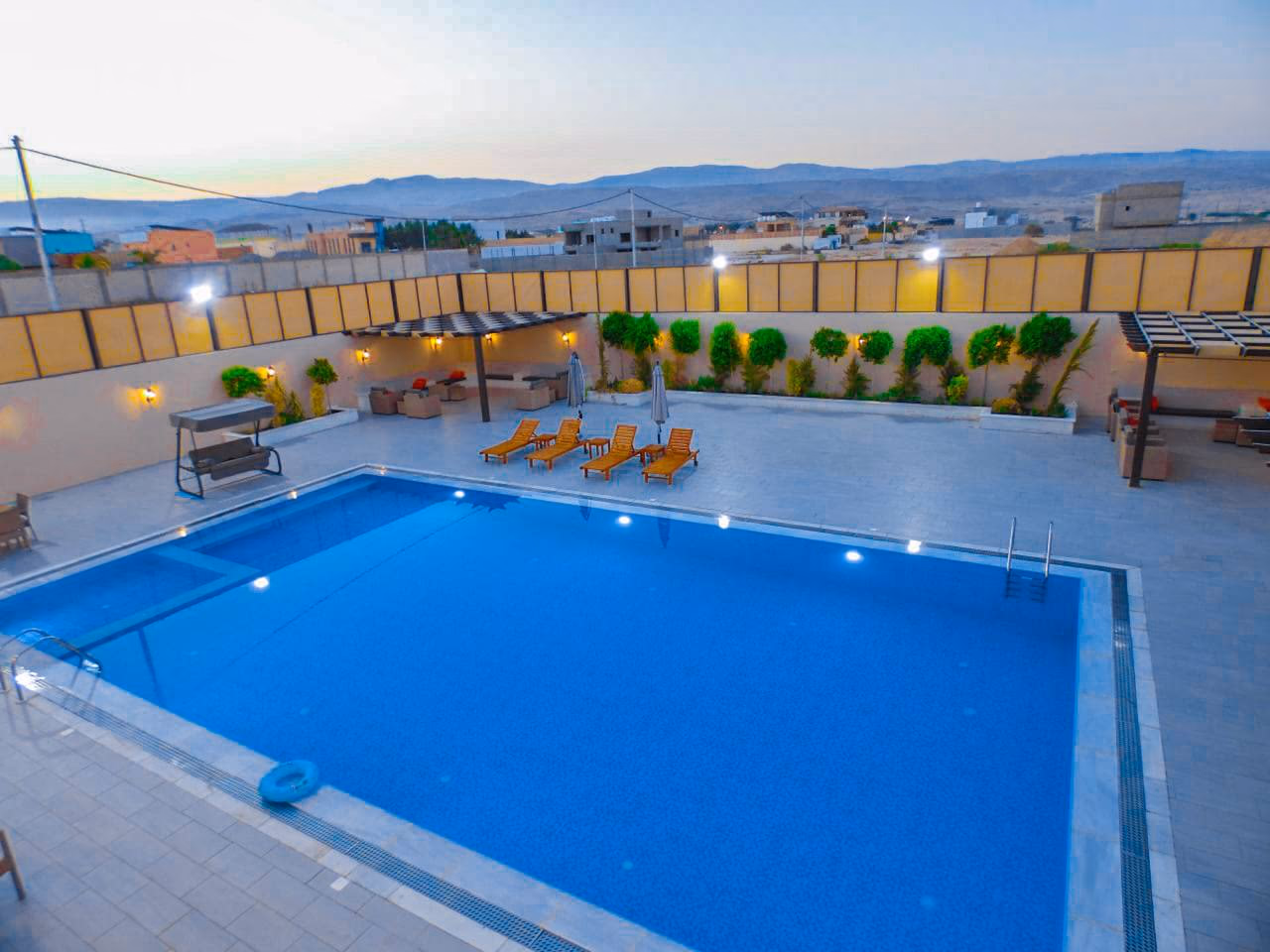 صورة مصغرة 3 من 9