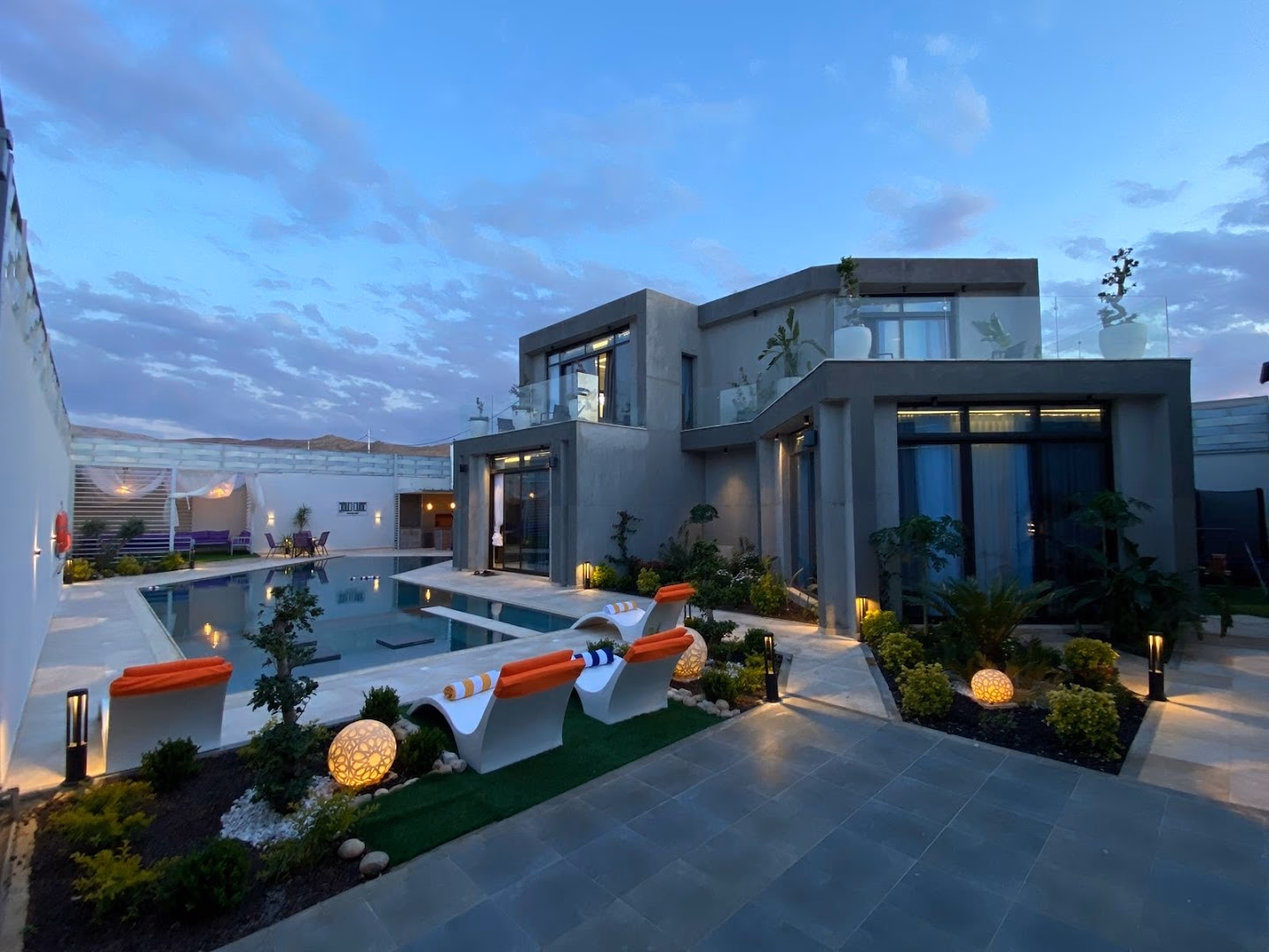 Cube Chalet
