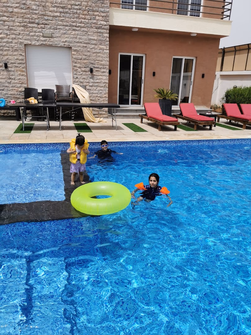 صورة مصغرة 4 من 9