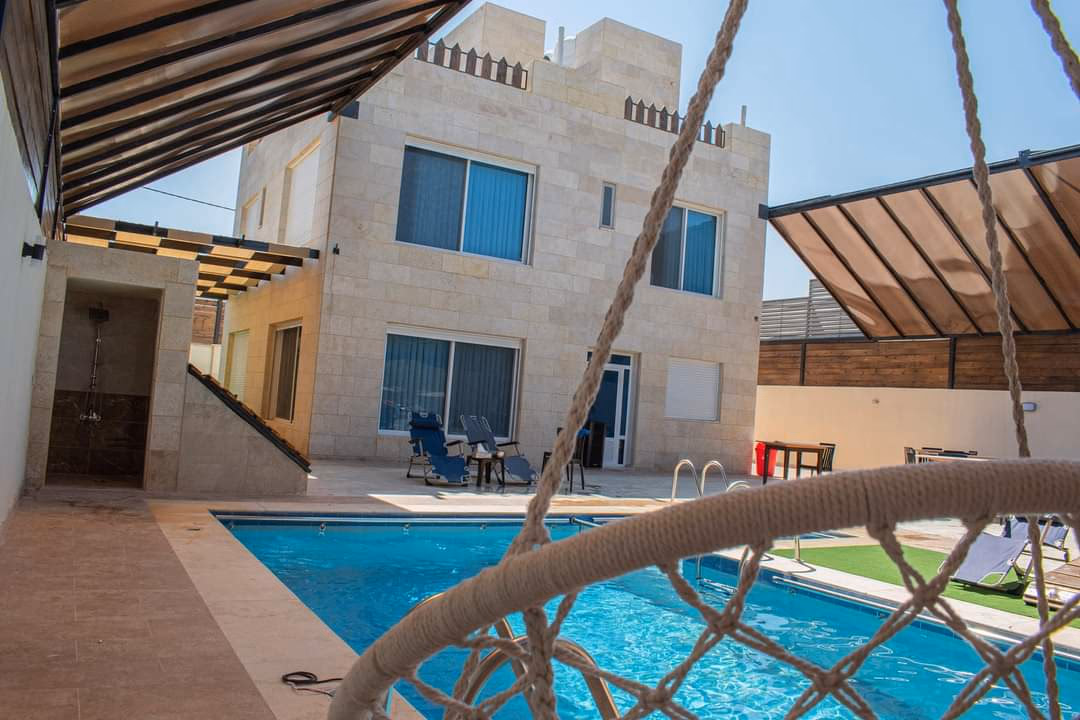 صورة مصغرة 4 من 9