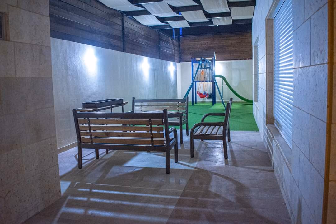 صورة مصغرة 5 من 9