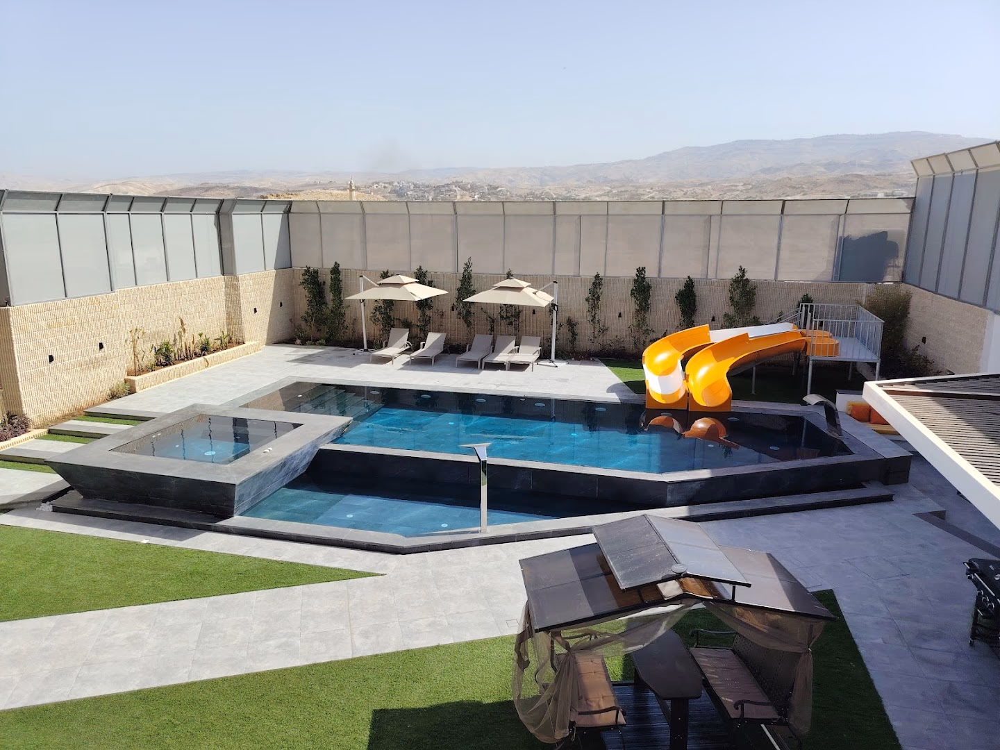 صورة مصغرة 3 من 9