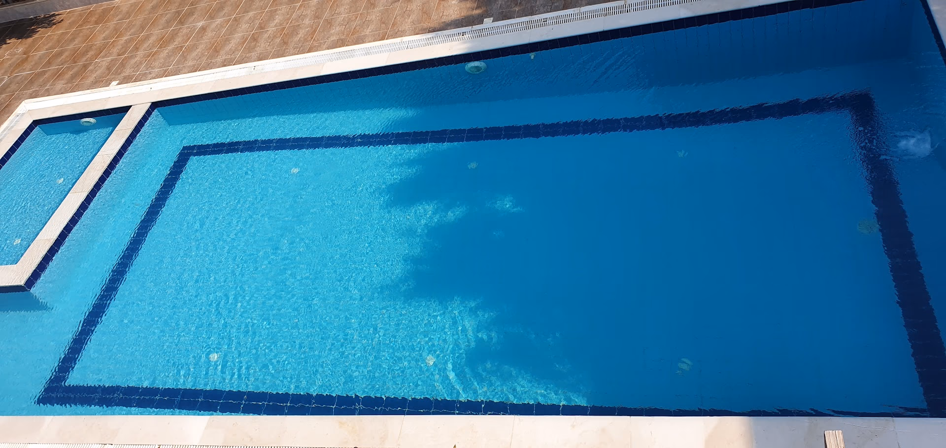 صورة مصغرة 3 من 3