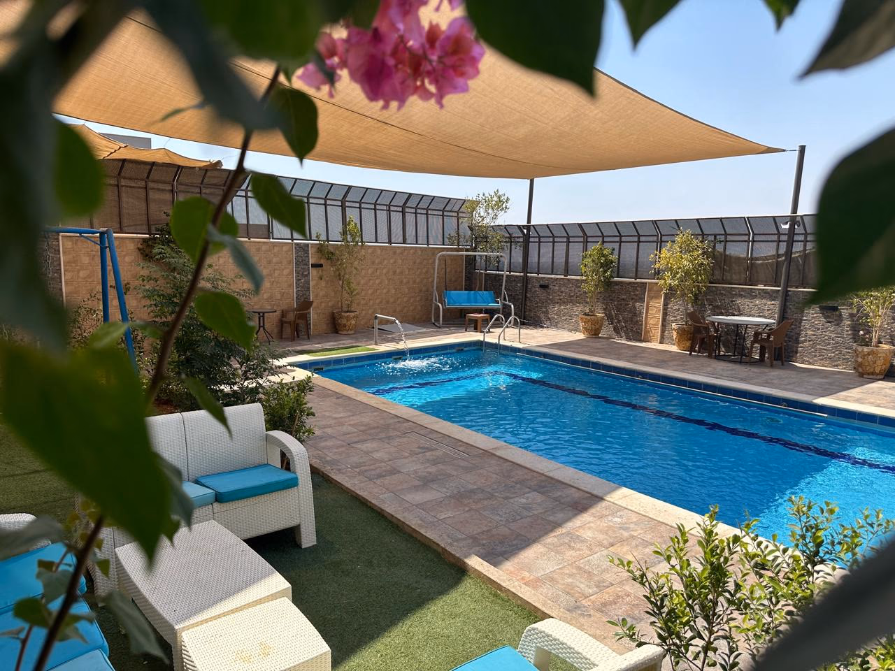 صورة مصغرة 3 من 9
