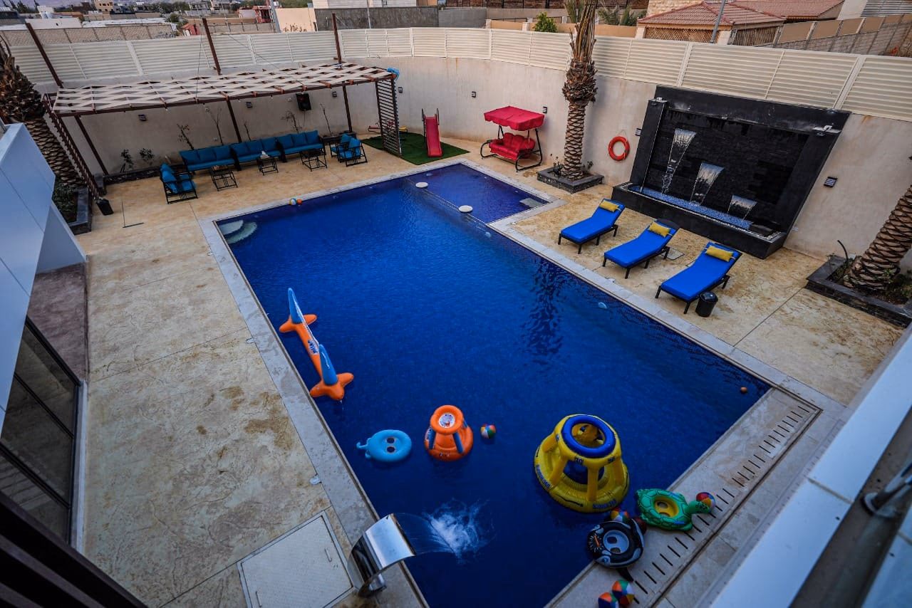 صورة مصغرة 2 من 9