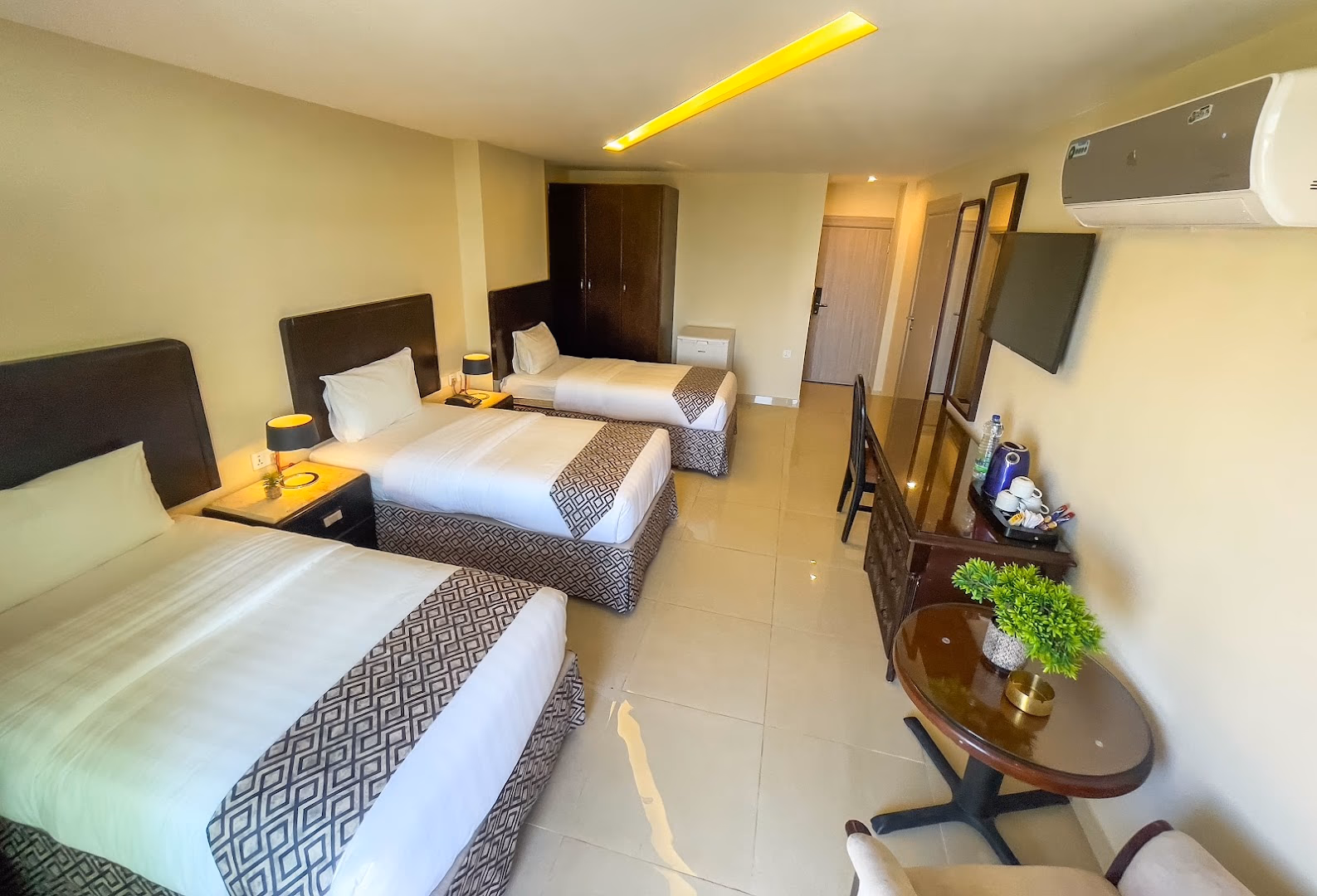 Main photo of Dweik Hotel 2