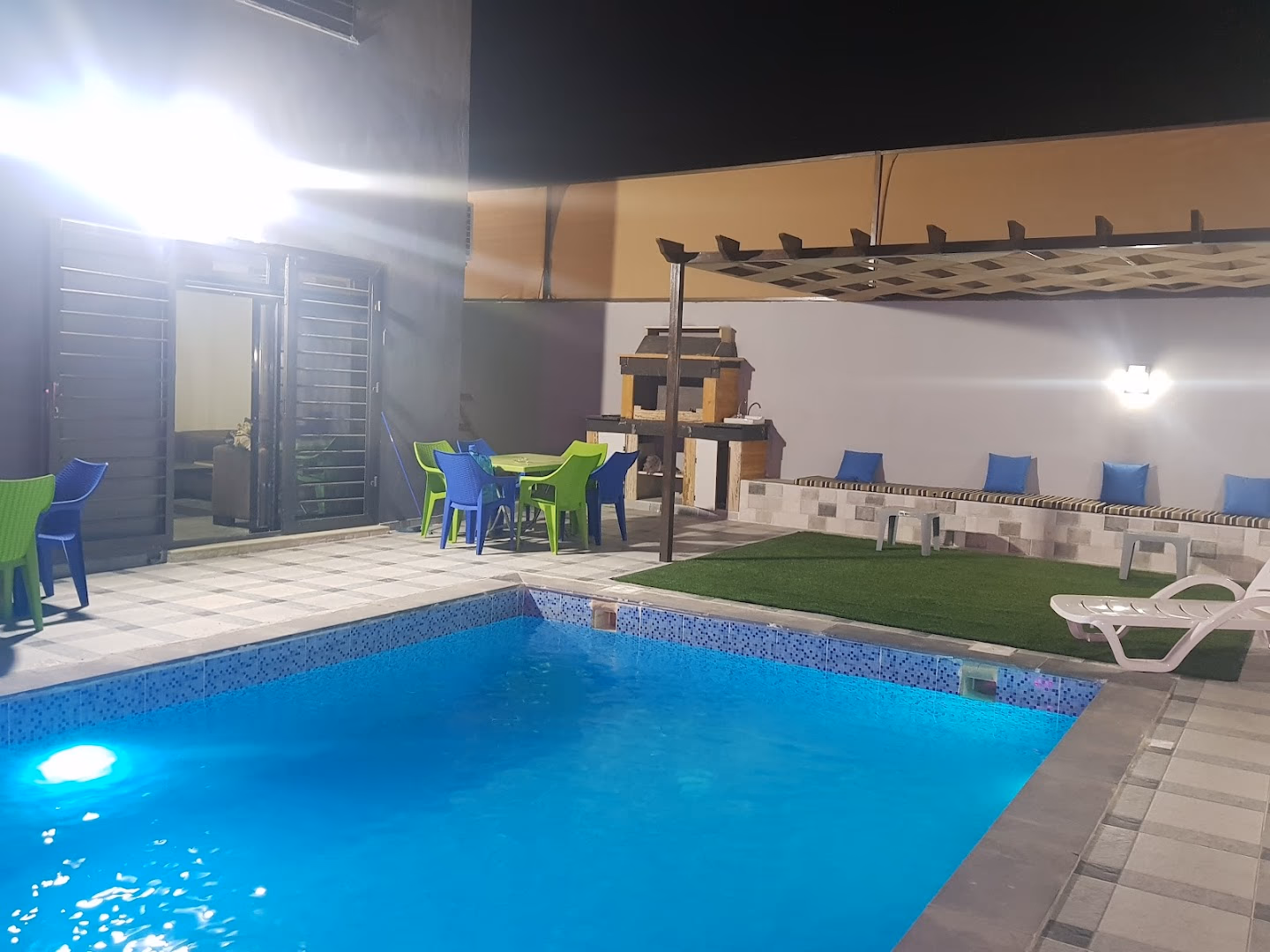 صورة مصغرة 7 من 9