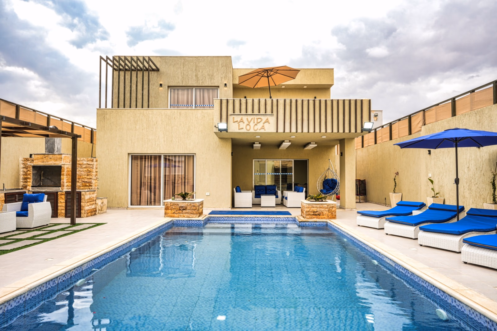 LA VIDA LOCA CHALET