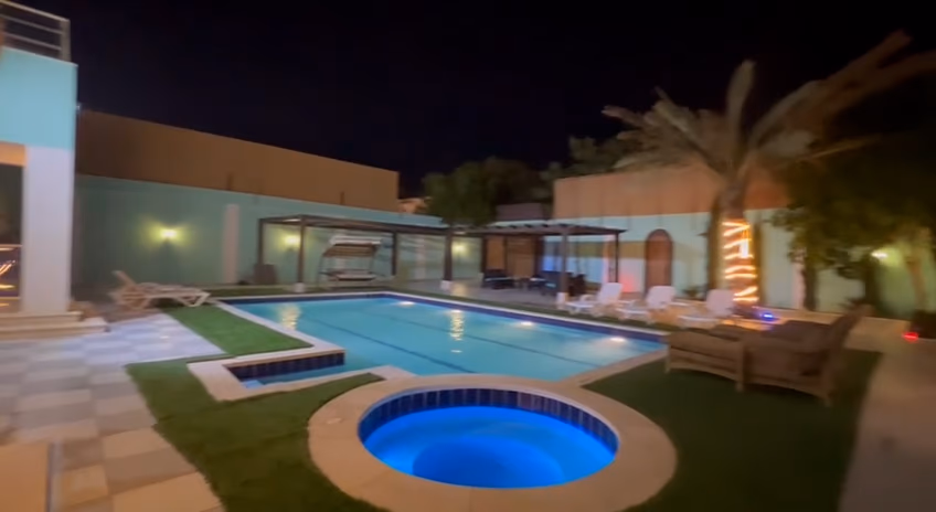 صورة مصغرة 4 من 9