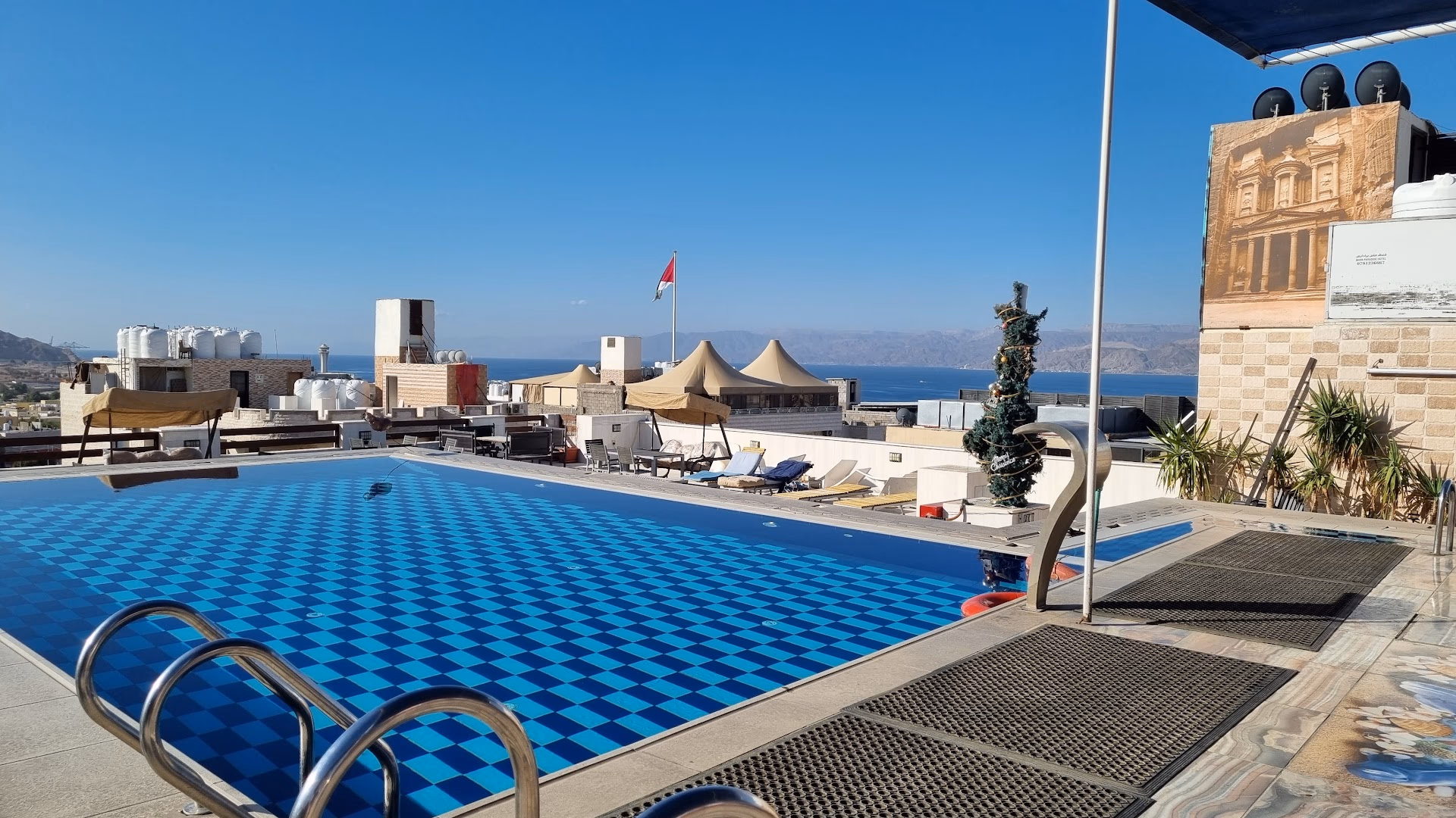 Main photo of Mass Paradise Hotel