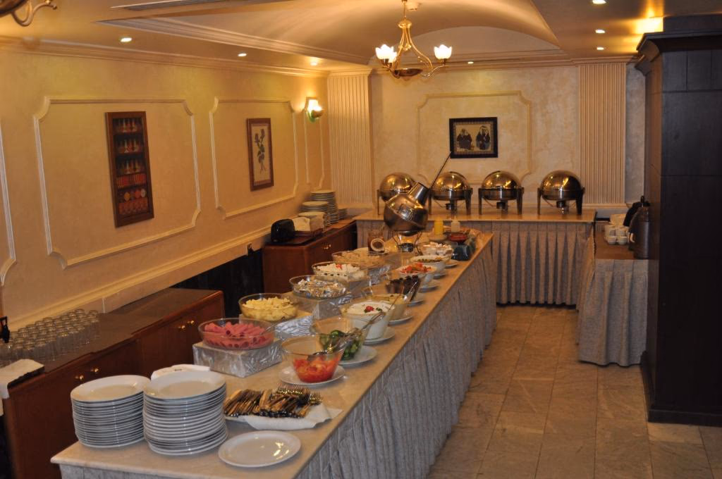 Main photo of Al Zaitouna Hotel