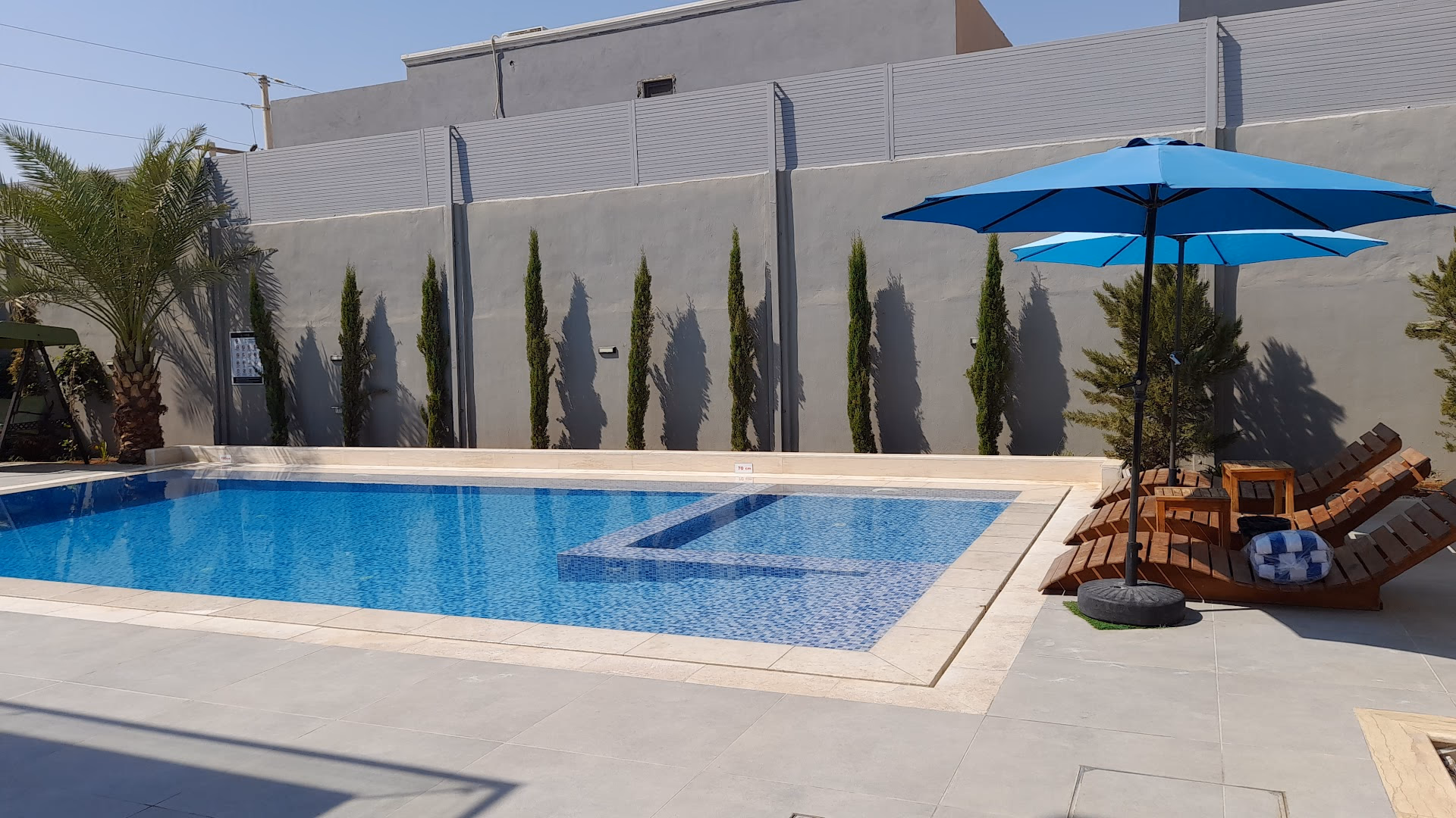 صورة مصغرة 4 من 9