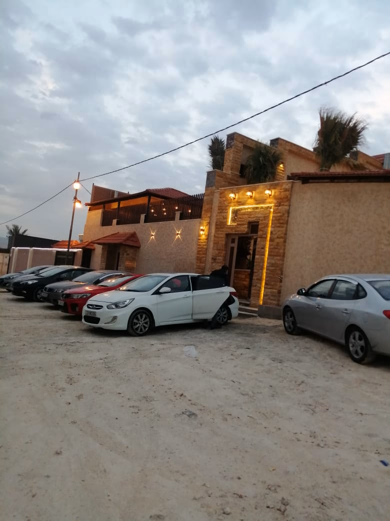 صورة مصغرة 4 من 9