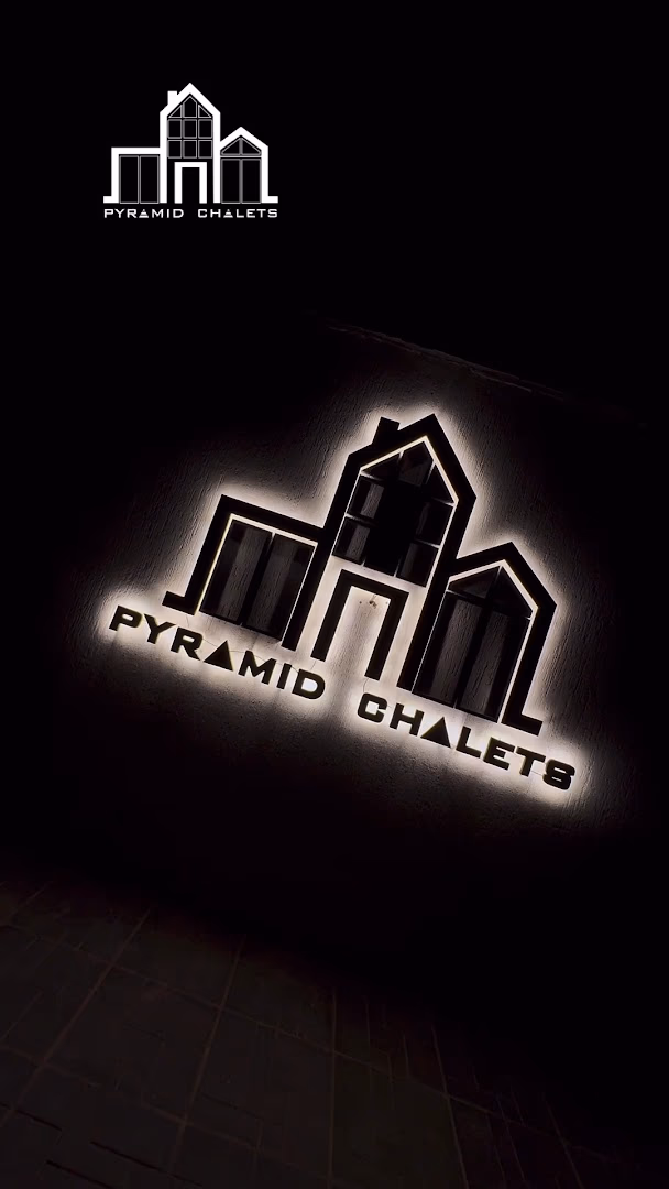 Pyramid chalets