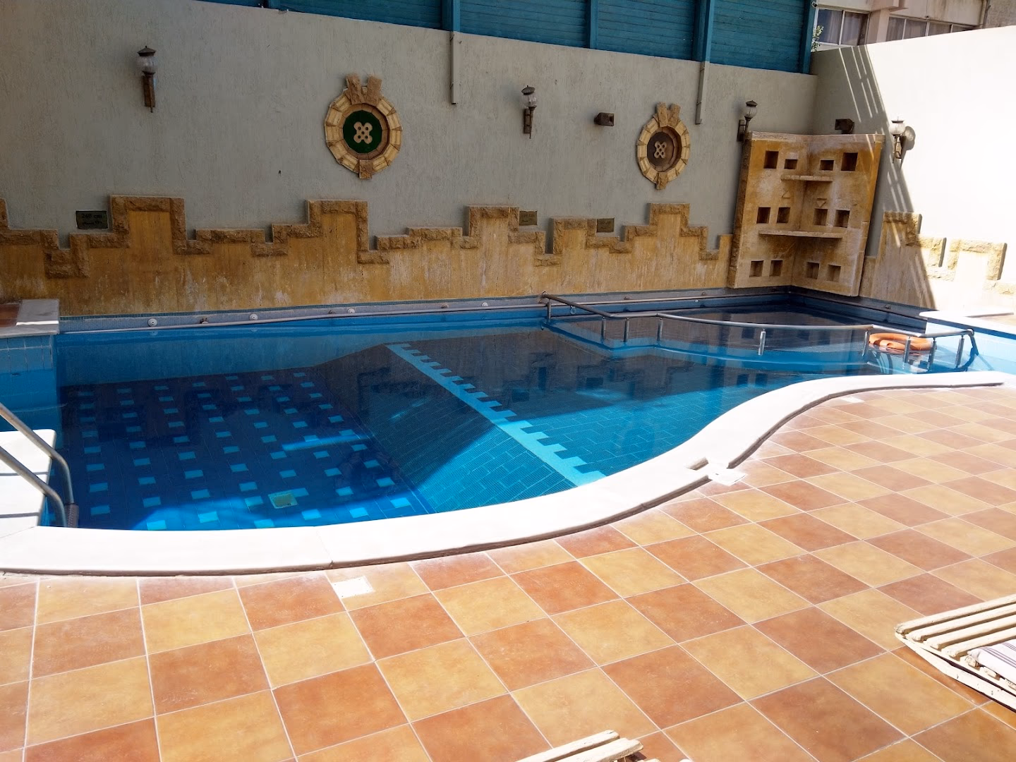 Main photo of Captains Hotel