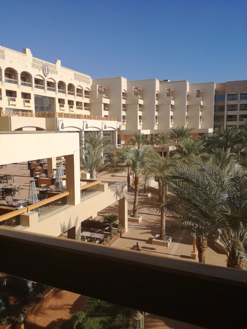 Main photo of Captains Hotel
