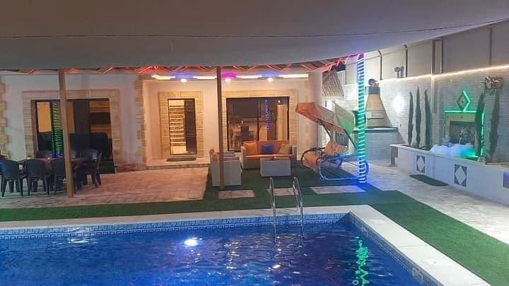 صورة مصغرة 9 من 9