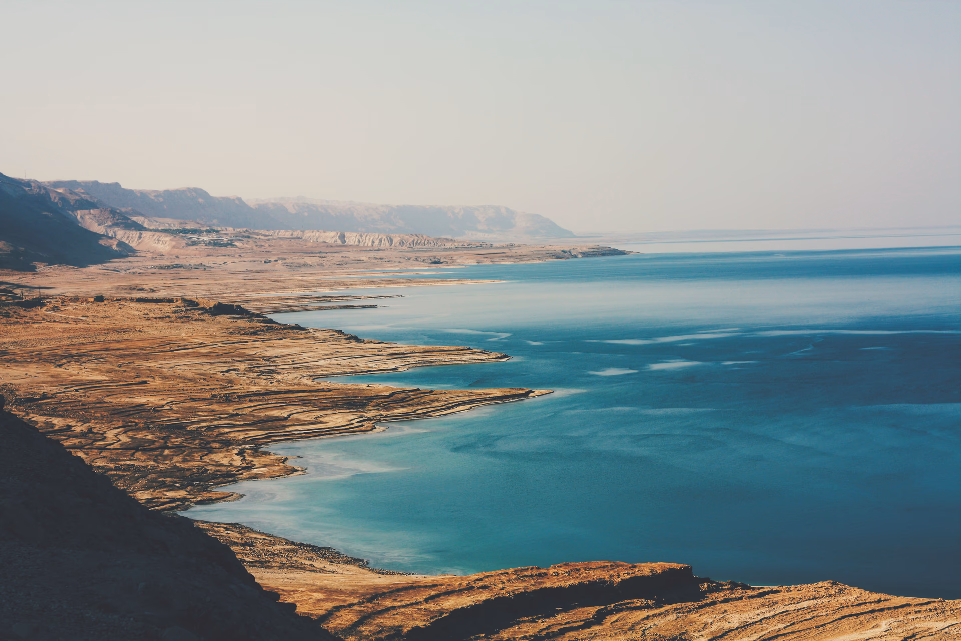 عطلة عائلية في البحر الميت، ساعة بساعة
